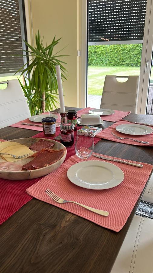 Schoenes Privatzimmer Region Hannover Springe Exterior foto